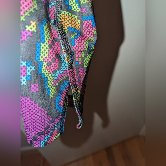 Nike Pixelated Running Leggings - Picture 4 of 6